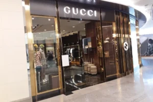 Gucci Men – Lotte World Tower Branch [Tax Refund Shop] (구찌 남성 롯데월드타워점): Bargain Tips That Actually Work