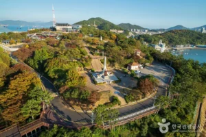 Dolsan Park (돌산공원) on a Budget: Can You Do It Cheaply?