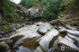 The Honest Truth About Hwanggyepokpo Falls (황계폭포) as a Tourist Destination